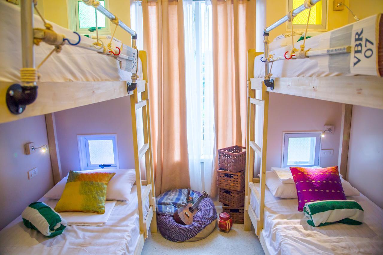 Flotsam And Jetsam Artist Beach Hostel Σαν Χουάν Εξωτερικό φωτογραφία