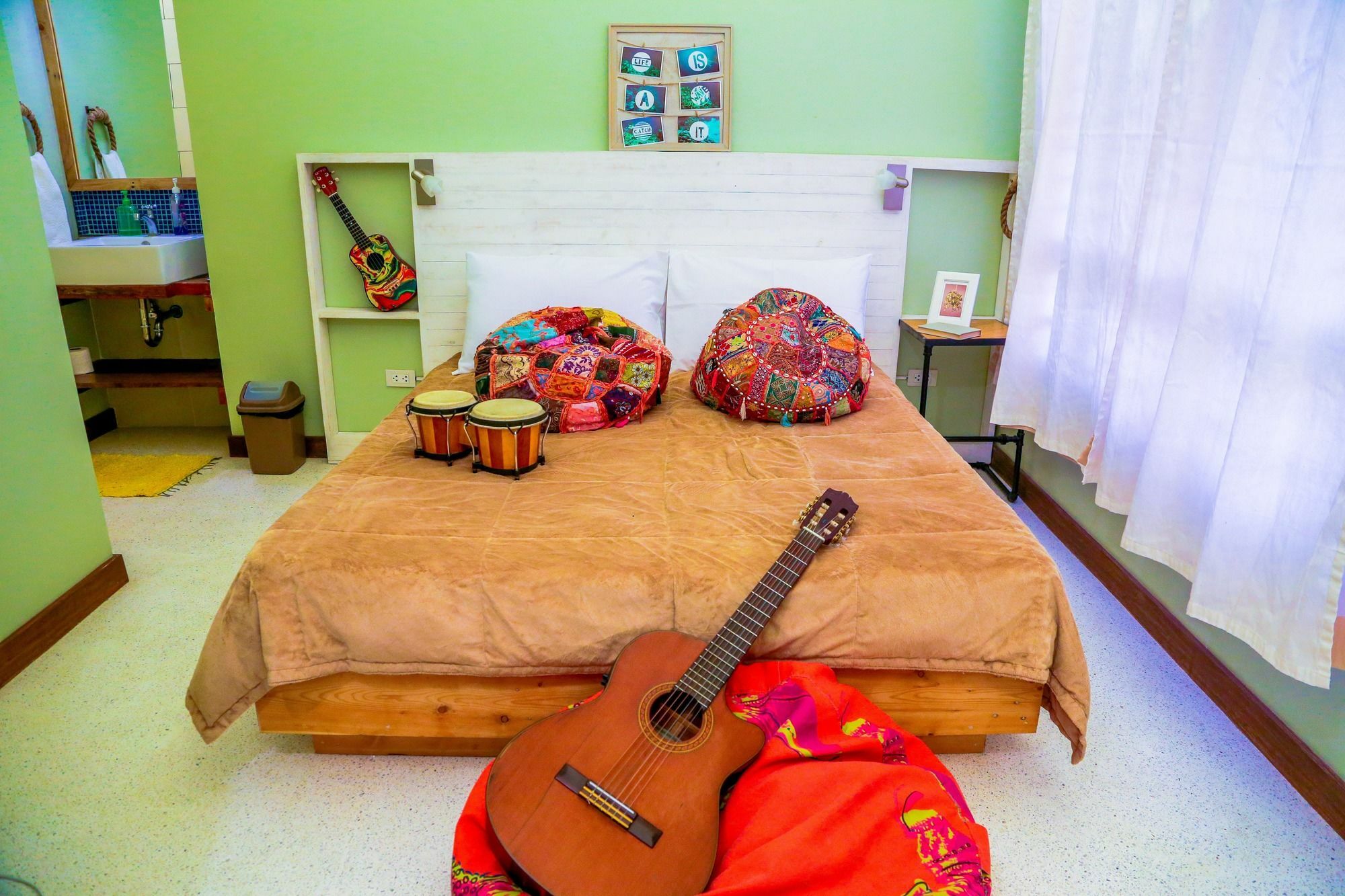 Flotsam And Jetsam Artist Beach Hostel Σαν Χουάν Εξωτερικό φωτογραφία